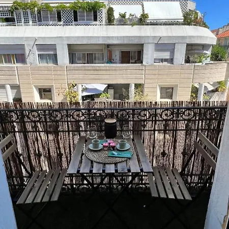 Charming 3 Near Garibaldi Port Of *